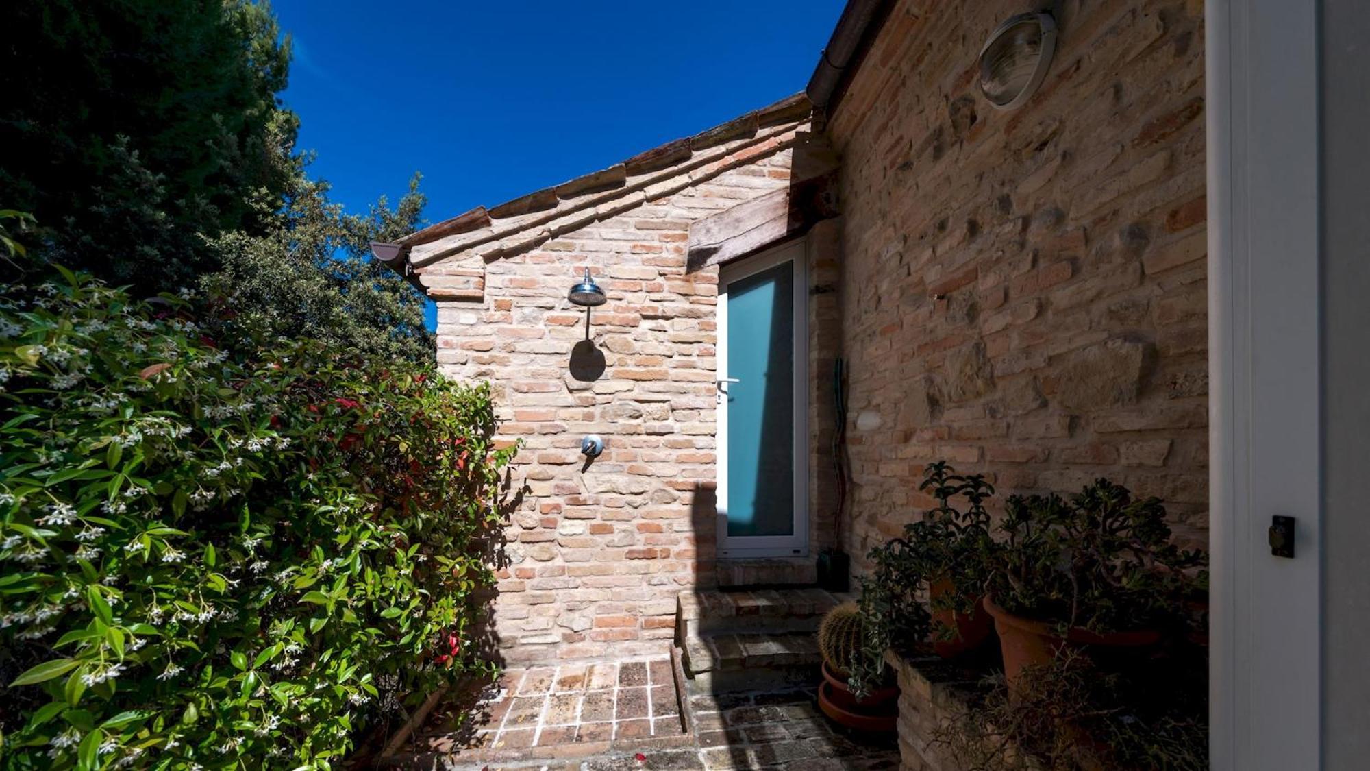 Casa Cantagallo 4&4, Emma Villas Fermo Exterior photo