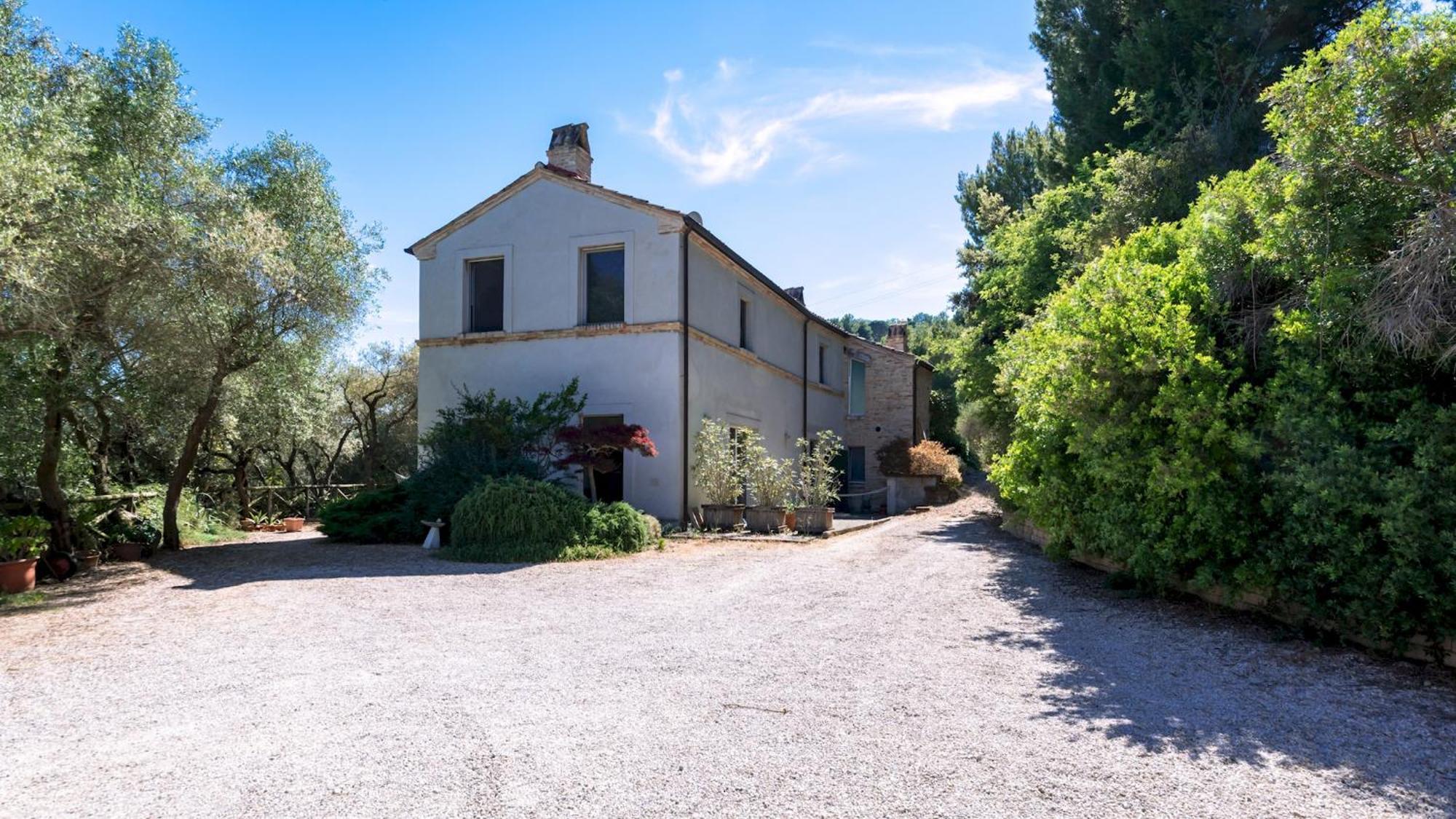 Casa Cantagallo 4&4, Emma Villas Fermo Exterior photo